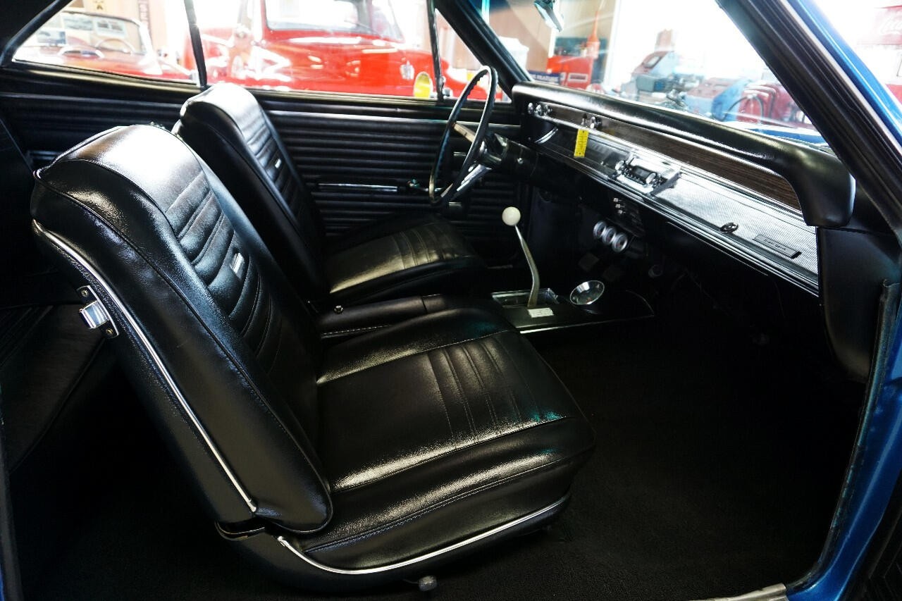 Chevrolet-Chevelle-1967-Classic-Car-23