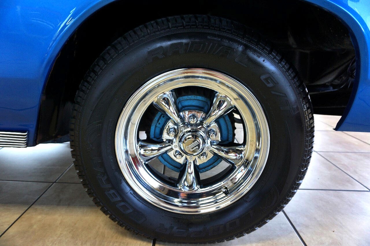 Chevrolet-Chevelle-1967-Classic-Car-32