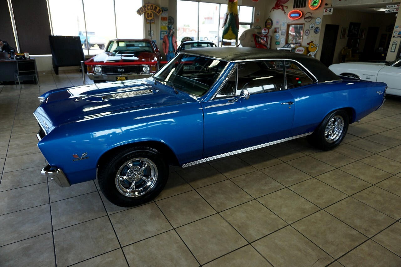 Chevrolet-Chevelle-1967-Classic-Car-38