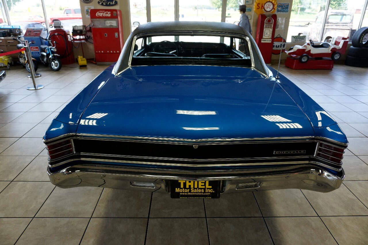 Chevrolet-Chevelle-1967-Classic-Car-5