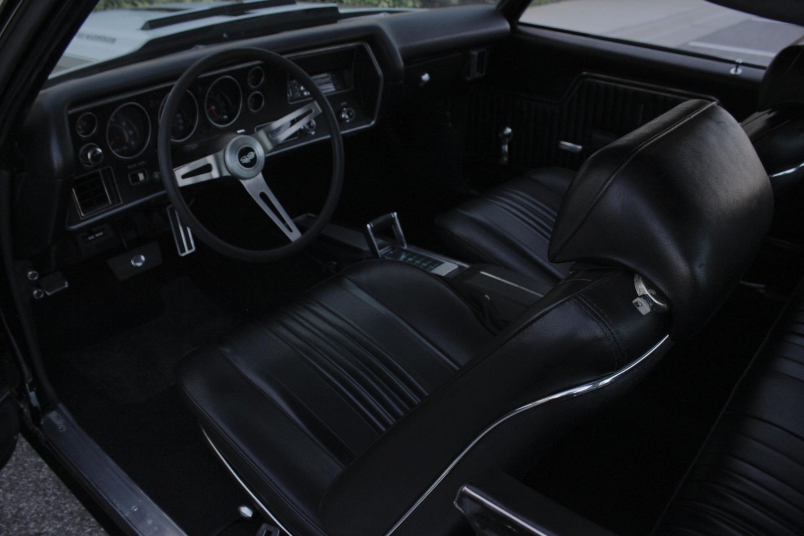 Chevrolet-Chevelle-1970-2-Door-10