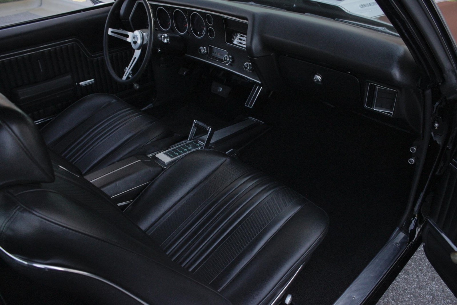 Chevrolet-Chevelle-1970-2-Door-12