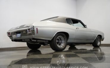 Chevrolet-Chevelle-1970-Cortez-Silver-Black-17