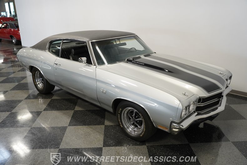 Chevrolet-Chevelle-1970-Cortez-Silver-Black-25