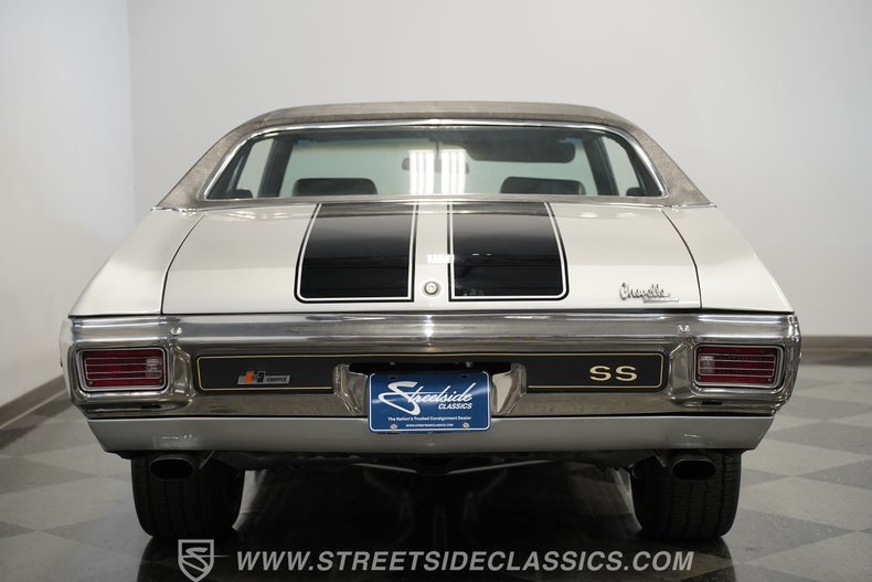 Chevrolet-Chevelle-1970-Cortez-Silver-Black-29
