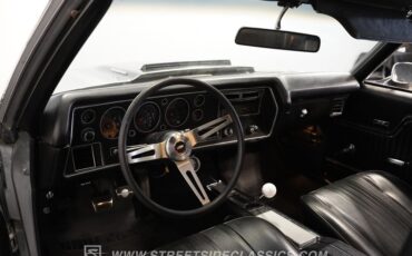 Chevrolet-Chevelle-1970-Cortez-Silver-Black-37