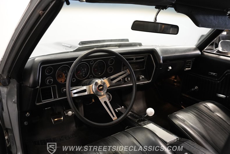 Chevrolet-Chevelle-1970-Cortez-Silver-Black-37