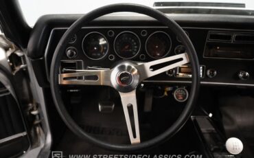 Chevrolet-Chevelle-1970-Cortez-Silver-Black-38