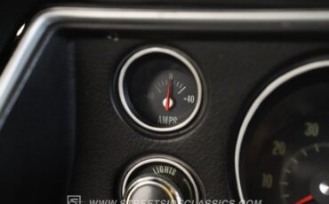 Chevrolet-Chevelle-1970-Cortez-Silver-Black-41