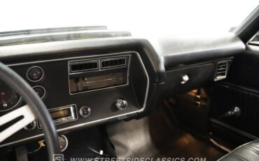 Chevrolet-Chevelle-1970-Cortez-Silver-Black-46