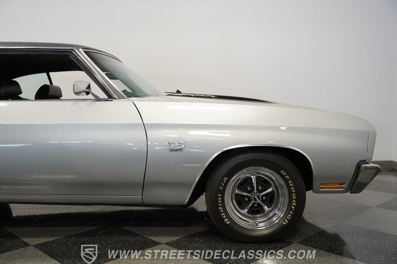 Chevrolet-Chevelle-1970-Cortez-Silver-Black-6