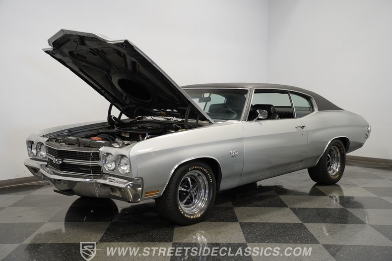 Chevrolet-Chevelle-1970-Cortez-Silver-Black-7