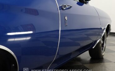 Chevrolet-Chevelle-1971-Blue-Metallic-Black-33