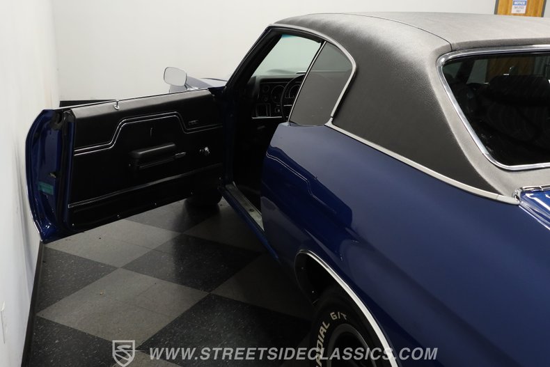 Chevrolet-Chevelle-1971-Blue-Metallic-Black-35
