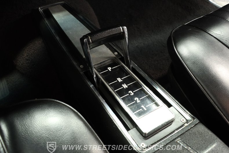 Chevrolet-Chevelle-1971-Blue-Metallic-Black-38