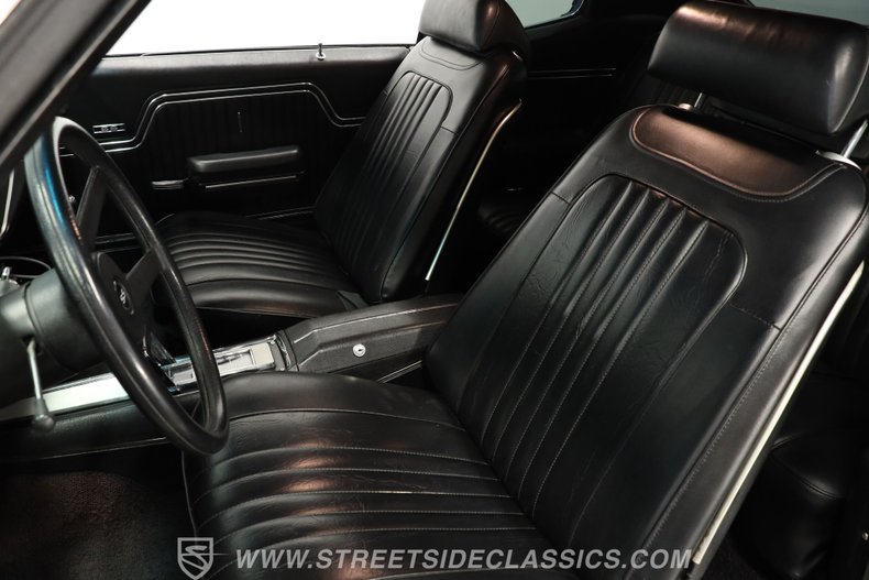 Chevrolet-Chevelle-1971-Blue-Metallic-Black-40