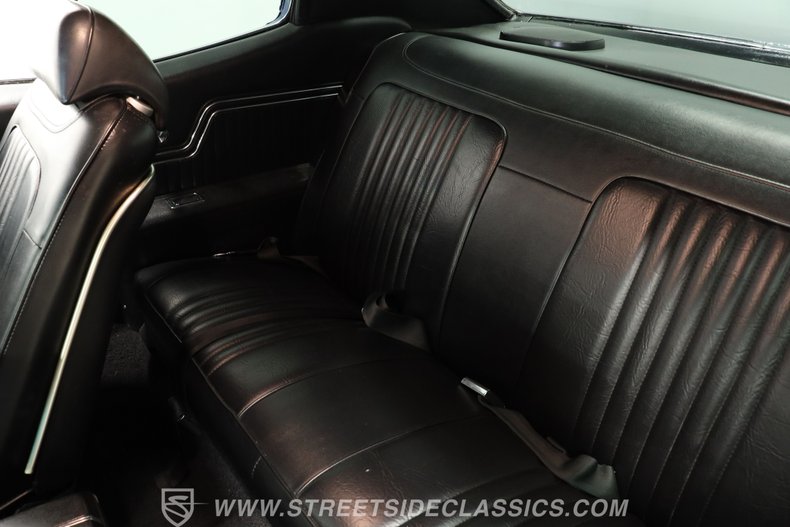 Chevrolet-Chevelle-1971-Blue-Metallic-Black-41