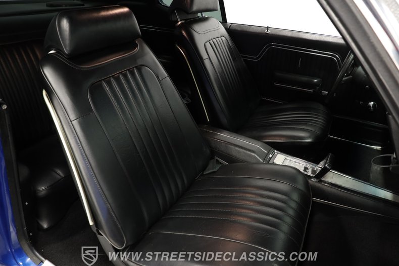 Chevrolet-Chevelle-1971-Blue-Metallic-Black-43