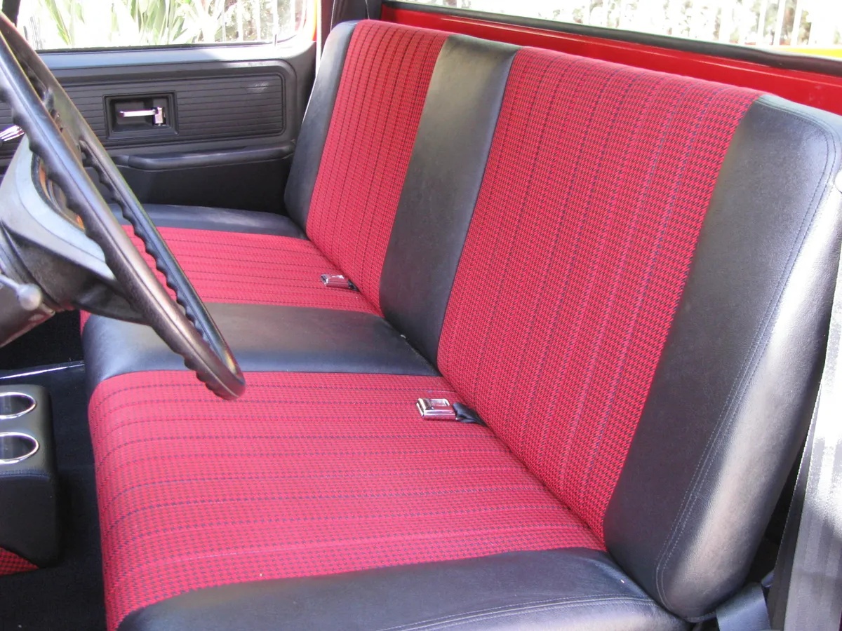 Chevrolet-Cheyenne-1974-Red-And-White-Red-And-Black-10