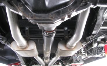 Chevrolet-Cheyenne-1974-Red-And-White-Red-And-Black-7