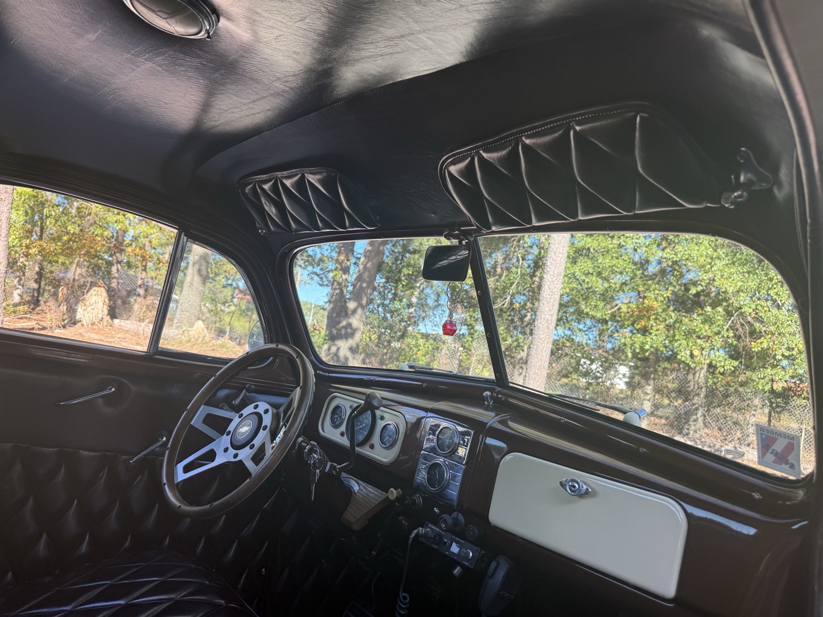 Chevrolet-Classic-1937-24