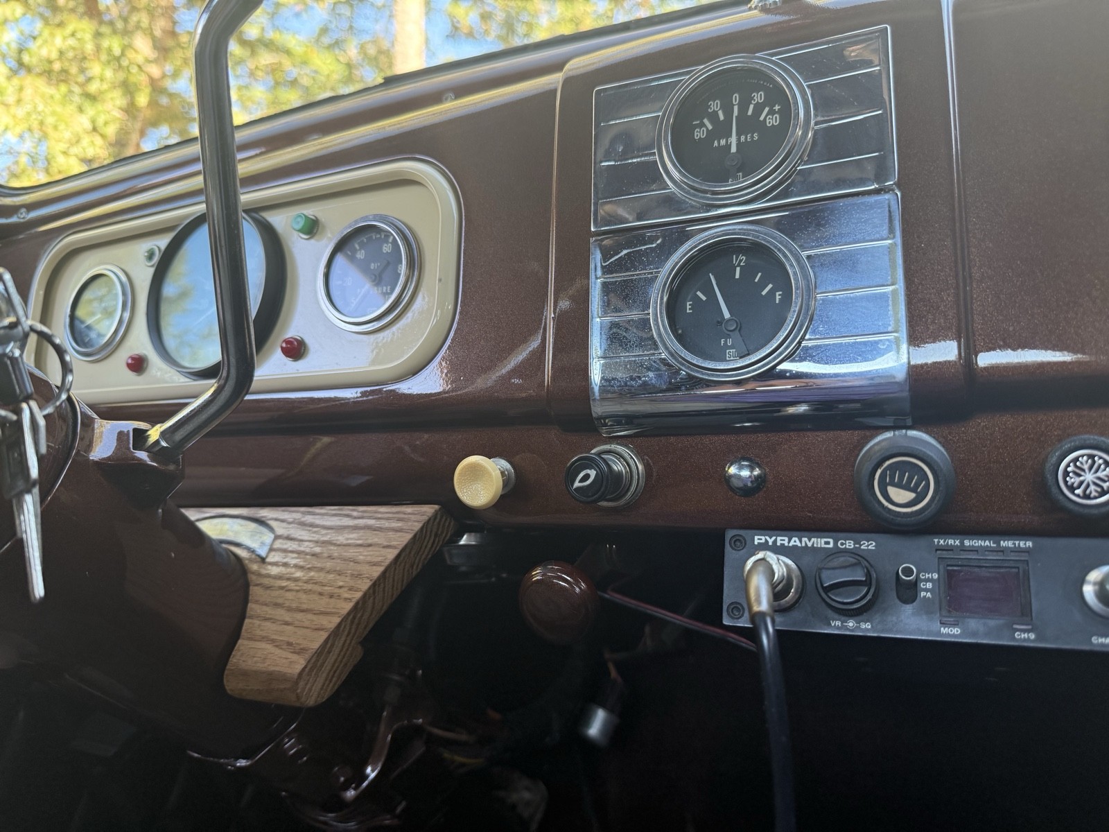 Chevrolet-Classic-1937-29