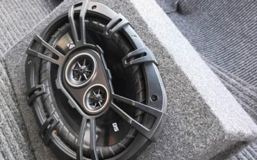 Chevrolet-Corvair-1960-11