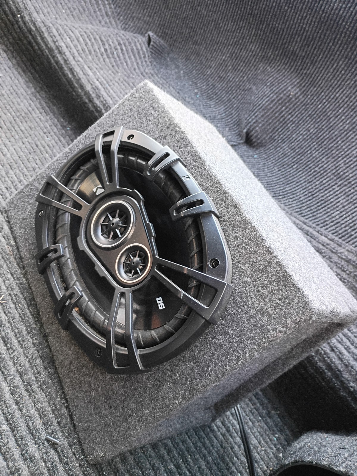 Chevrolet-Corvair-1960-11