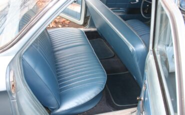 Chevrolet-Corvair-1962-Sedan-10