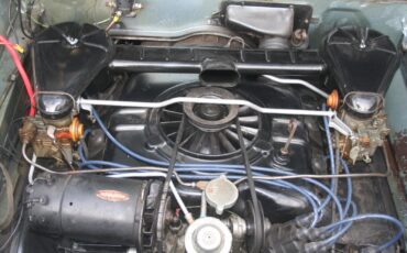 Chevrolet-Corvair-1962-Sedan-17