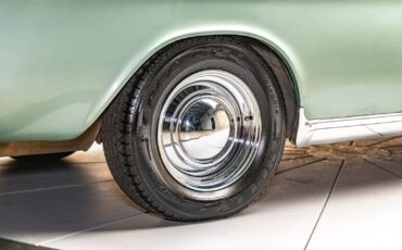 Chevrolet-Corvair-1964-Coupe-13