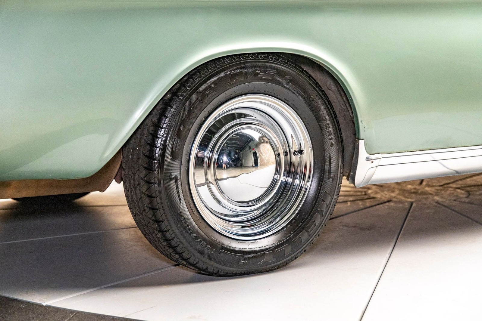 Chevrolet-Corvair-1964-Coupe-13