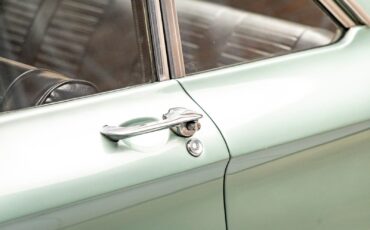 Chevrolet-Corvair-1964-Coupe-20