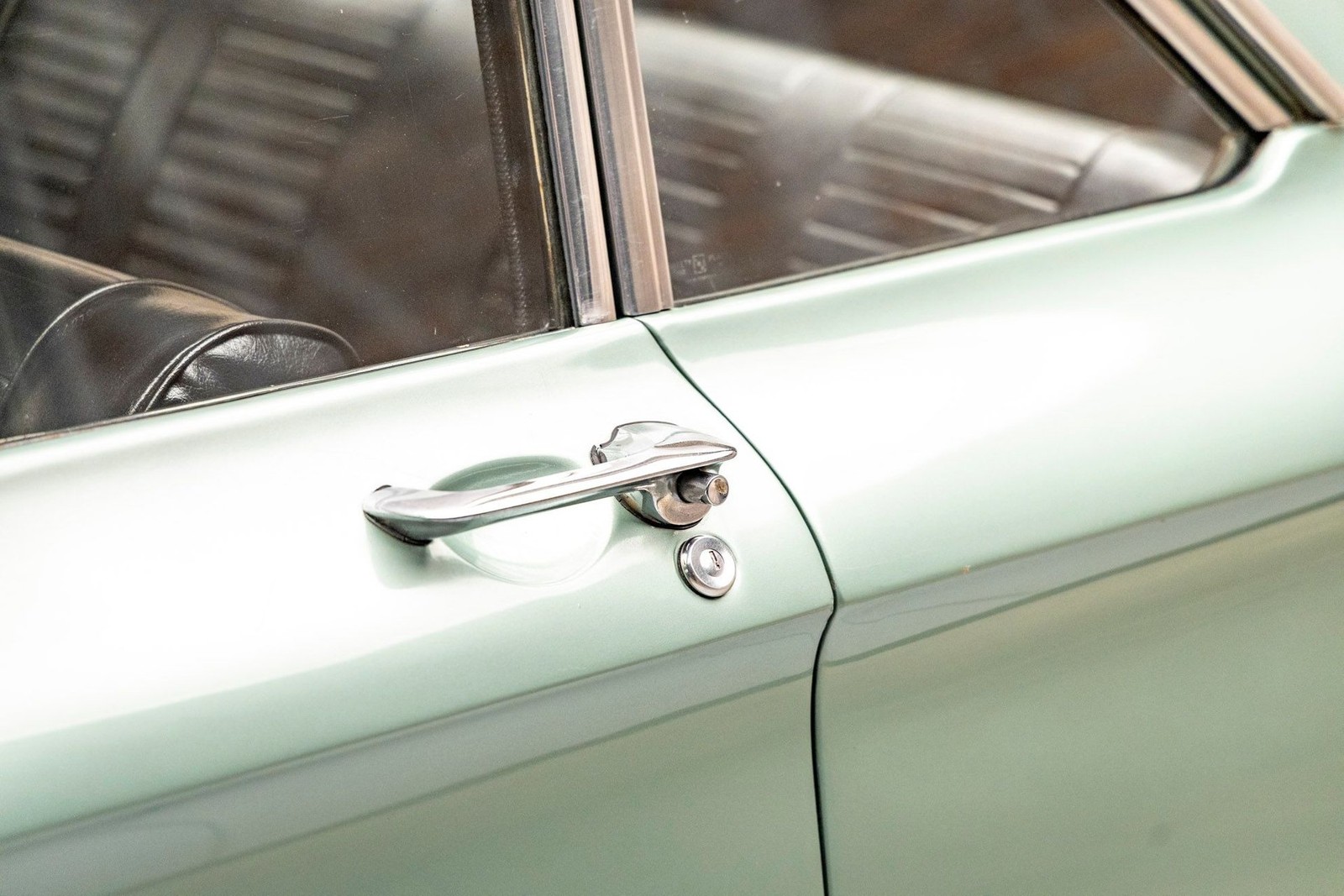 Chevrolet-Corvair-1964-Coupe-20