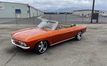 Chevrolet-Corvair-1965-Sunburst-orange-Brown-orange