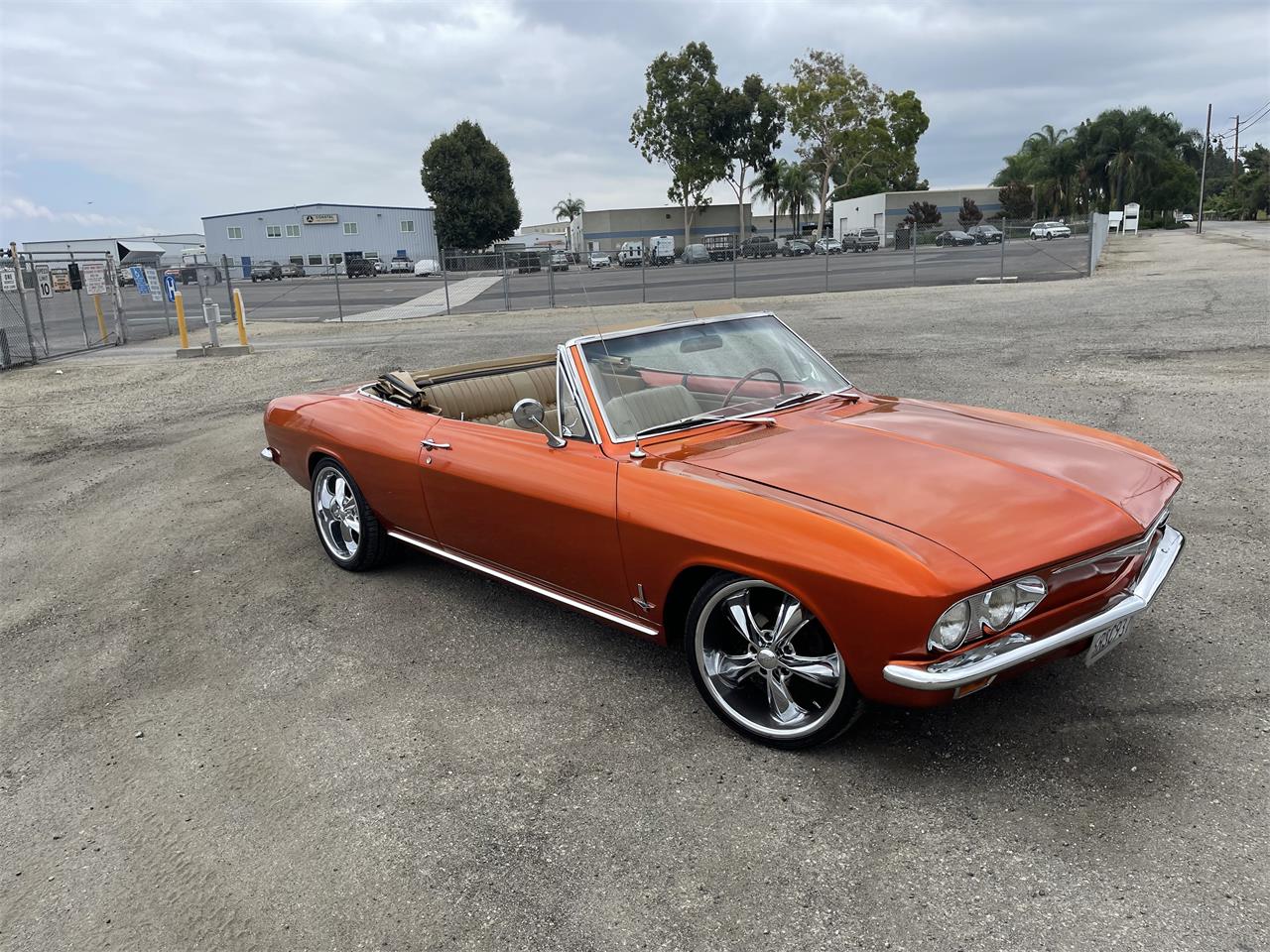Chevrolet-Corvair-1965-Sunburst-orange-Brown-orange-4