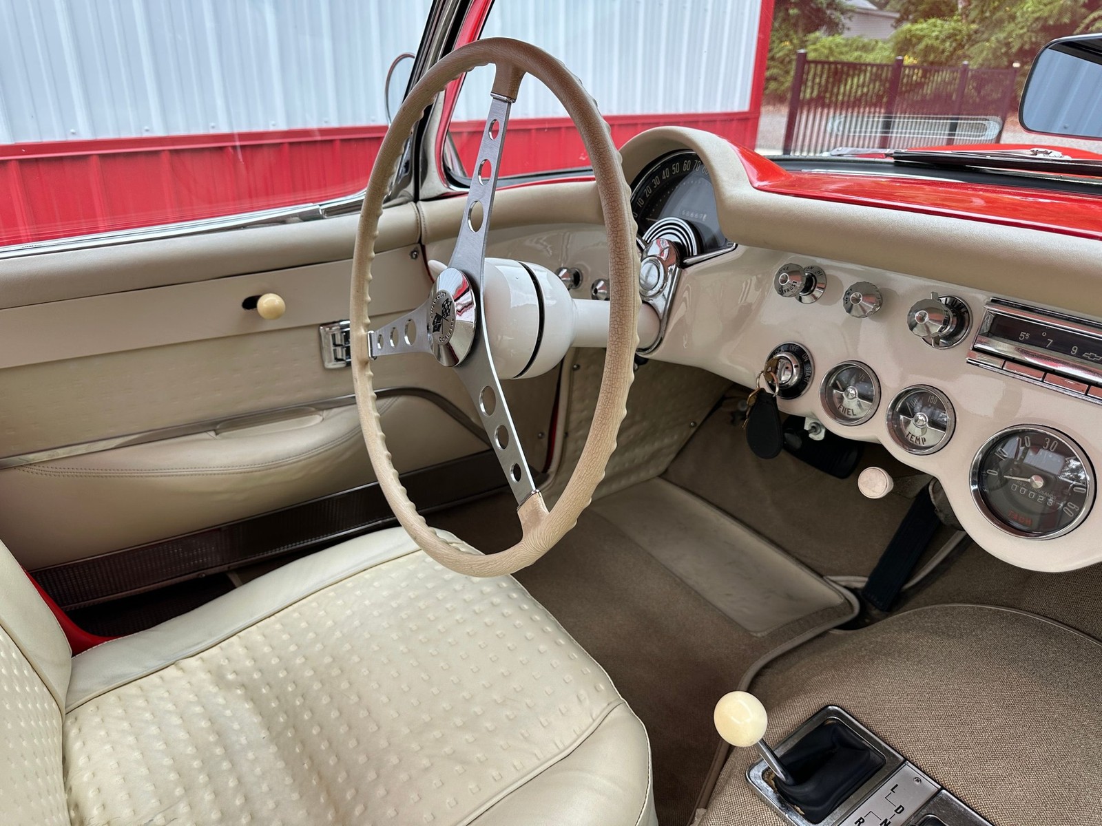 Chevrolet-Corvette-1956-Convertible-19