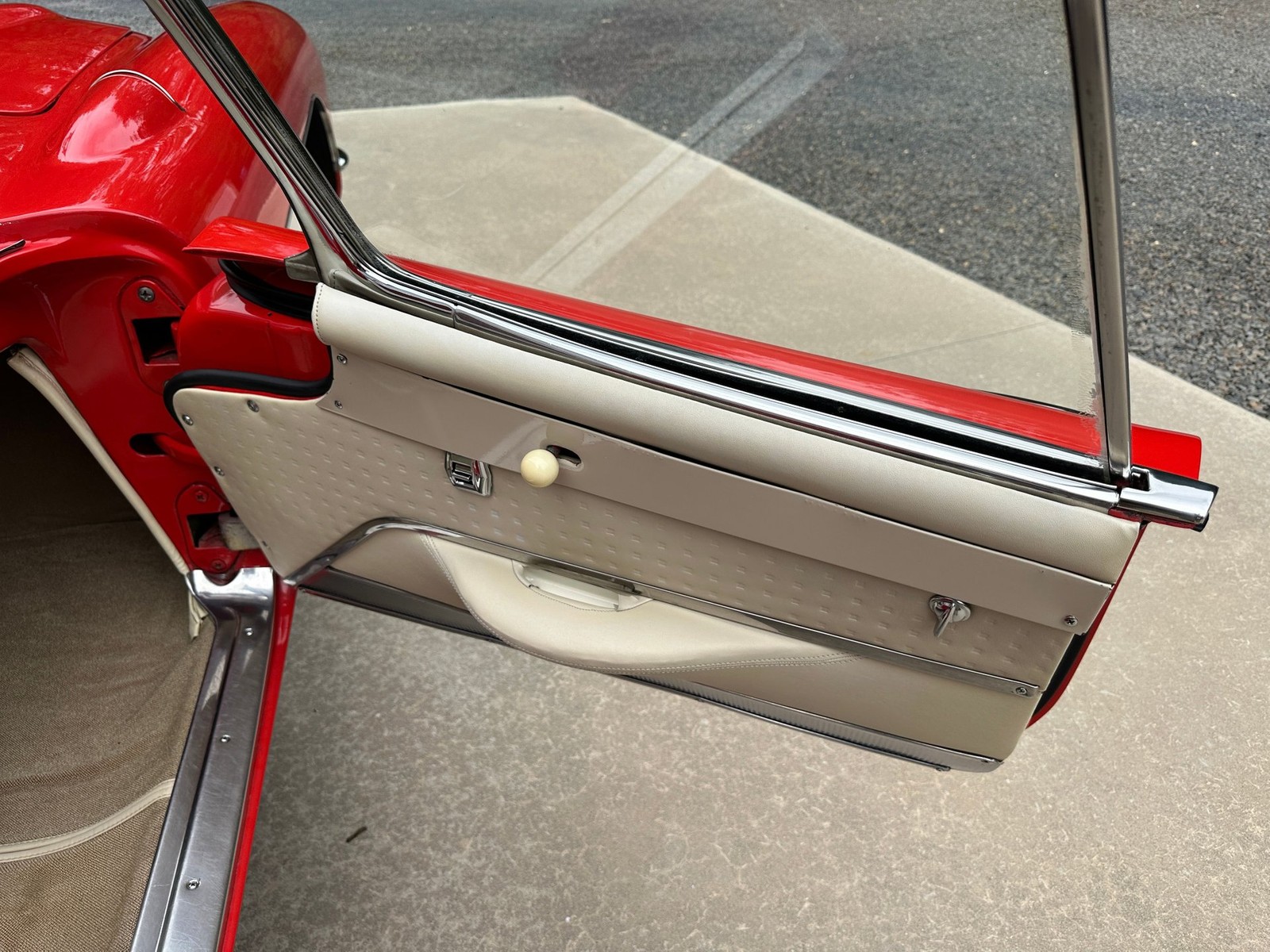 Chevrolet-Corvette-1956-Convertible-21