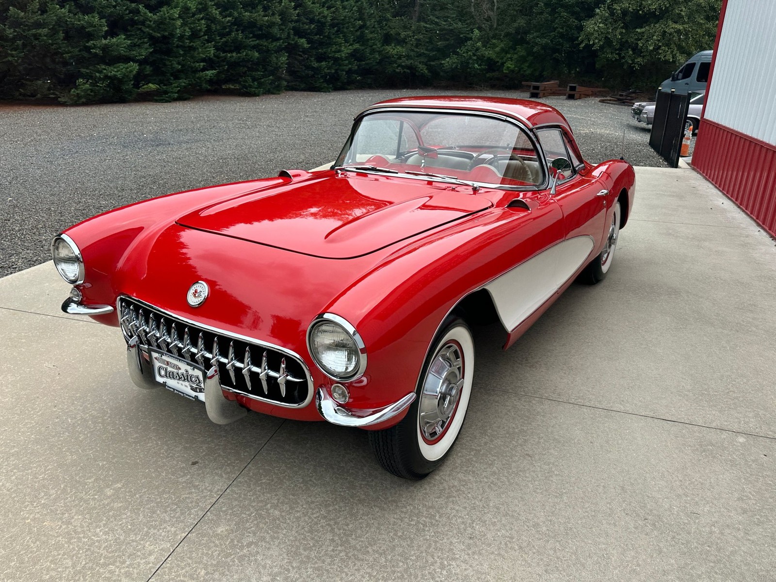 Chevrolet-Corvette-1956-Convertible-31