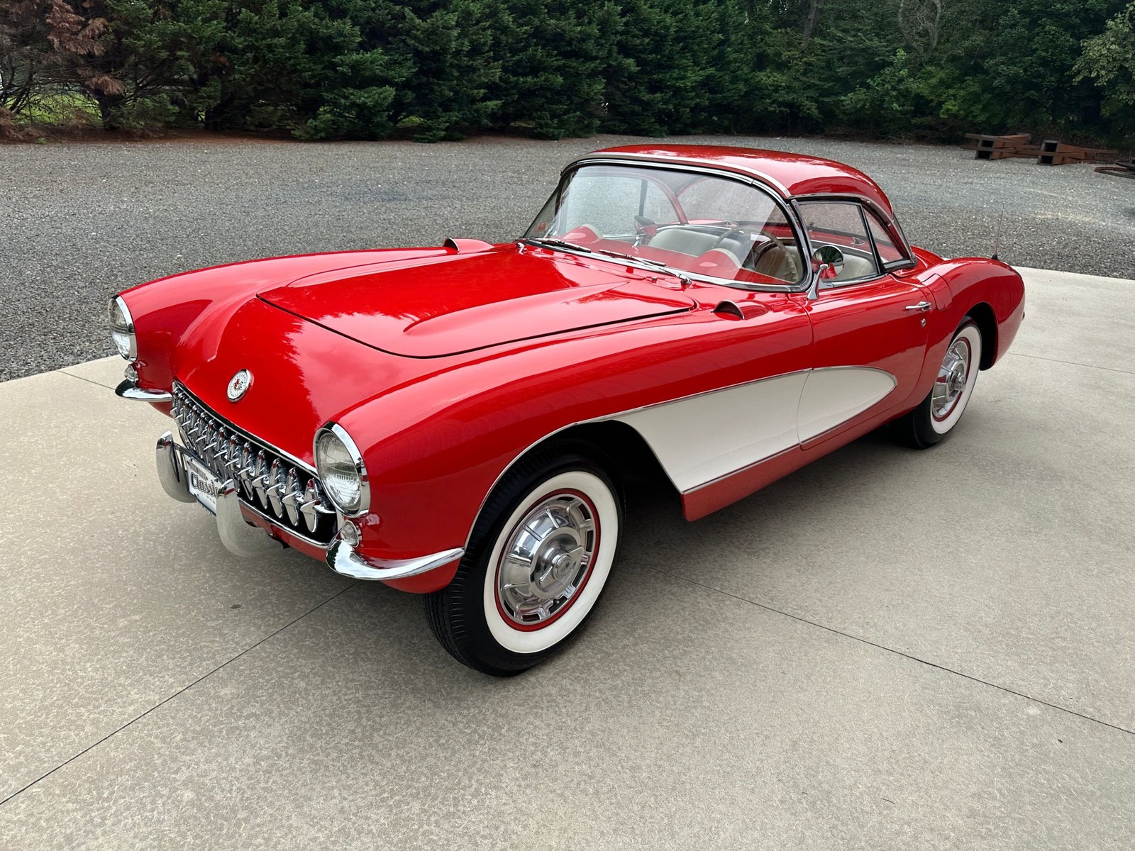 Chevrolet-Corvette-1956-Convertible-32