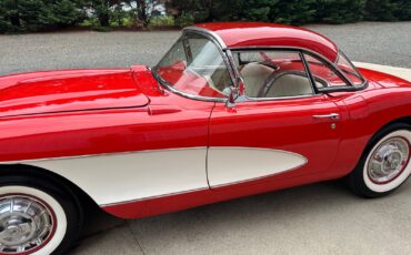 Chevrolet-Corvette-1956-Convertible-36