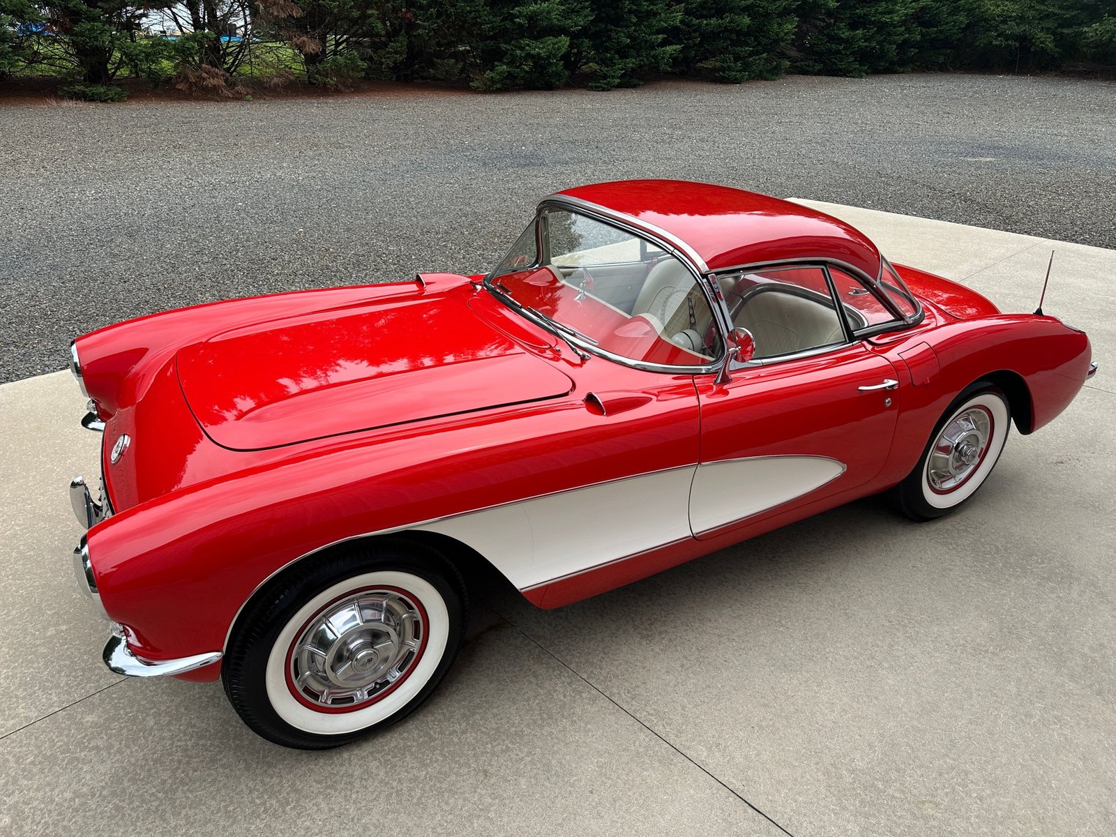 Chevrolet-Corvette-1956-Convertible-6