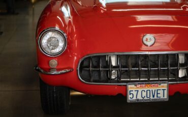 Chevrolet-Corvette-1957-2-Door-Roadster-Convertible-14
