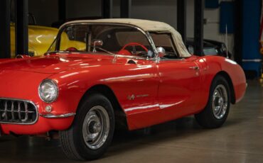 Chevrolet-Corvette-1957-2-Door-Roadster-Convertible-32