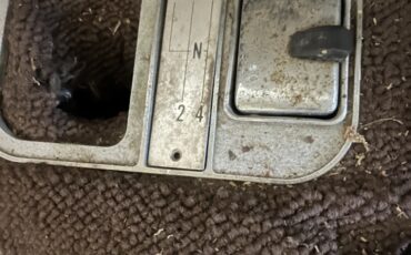 Chevrolet-Corvette-1957-Convertible-10