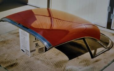 Chevrolet-Corvette-1959-Red-With-White-Coves-Black-13