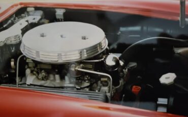 Chevrolet-Corvette-1959-Red-With-White-Coves-Black-6