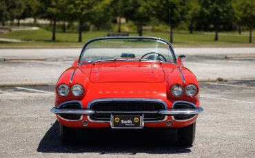 Chevrolet-Corvette-1961-Convertible-11
