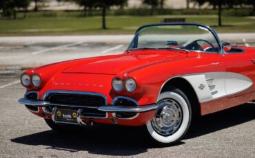 Chevrolet-Corvette-1961-Convertible-15