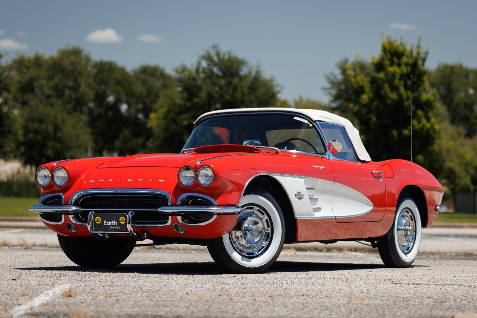 Chevrolet-Corvette-1961-Convertible-17